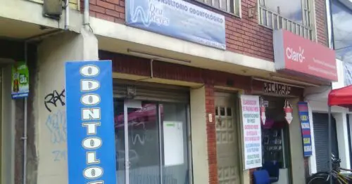 CONSULTORIO ODONTOLOGICO DRA REYES CONSULTORIO ODONTOLOGICO DRA REYES